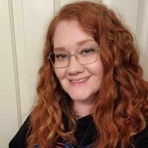 Meet your Posher, Elyse